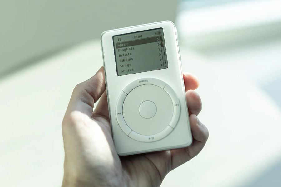 Apple iPod 2000s